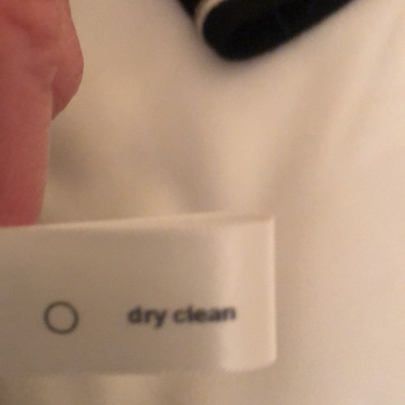 3 Dot Stretch Top - Picture 5 of 5